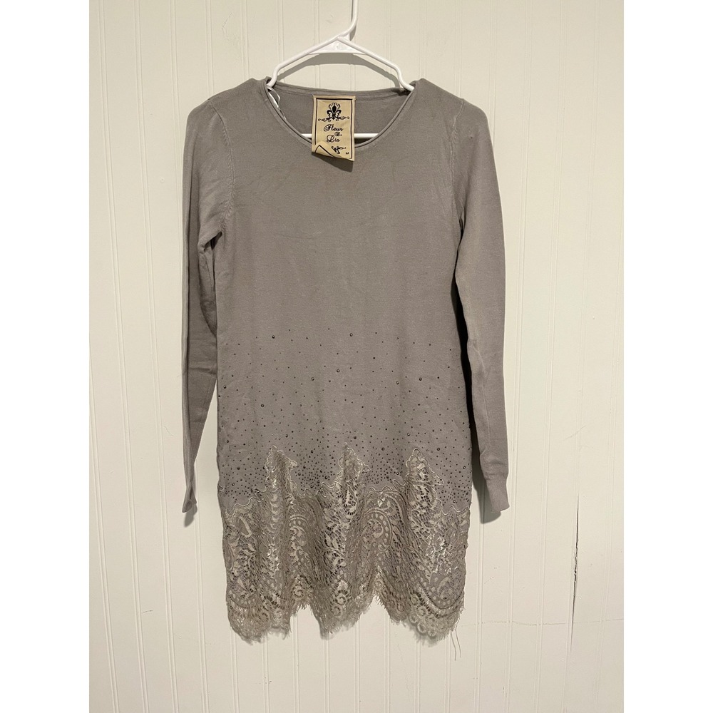 Fleur De Lis Tunic Sweater Womens Medium Gray Lace Hem Rhinestone
